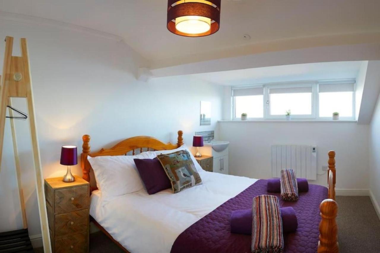 Denelea - Stunning Sea Views! Scarborough Exteriér fotografie