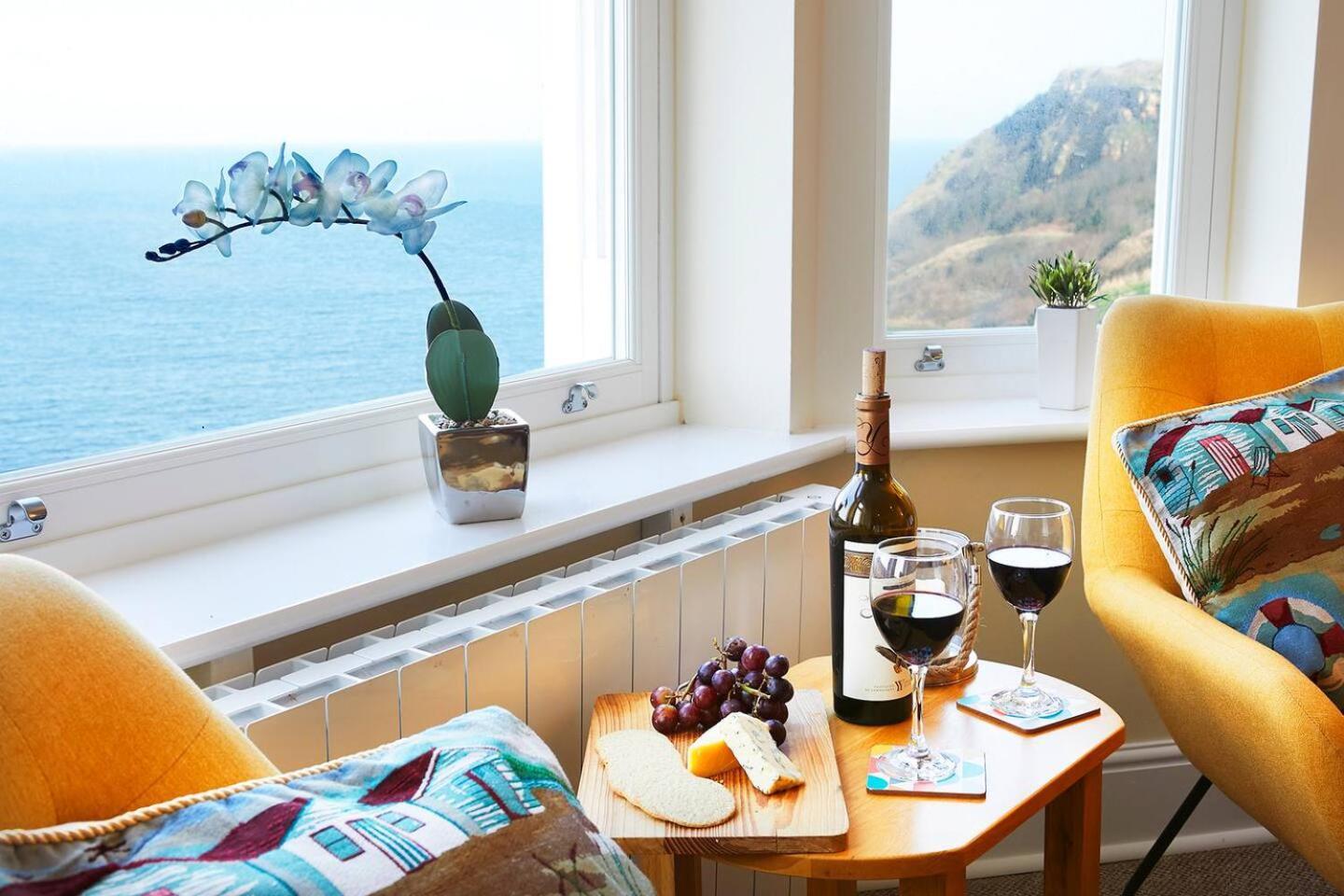 Denelea - Stunning Sea Views! Scarborough Exteriér fotografie